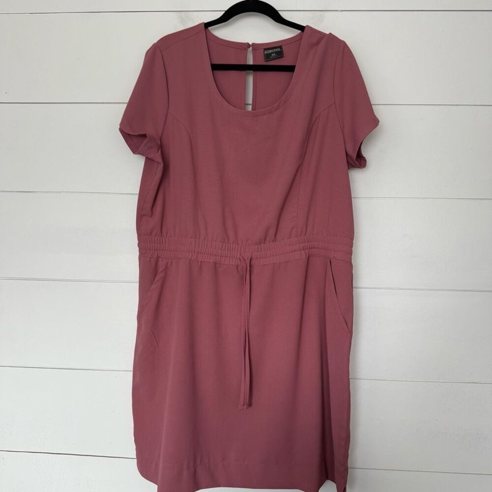 32 Cool Women’s XL Mauve Athletic Dress